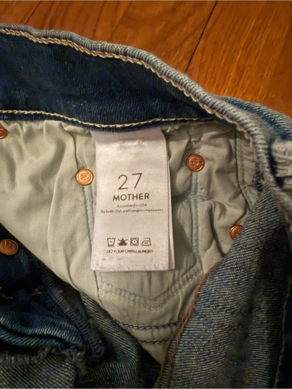MOTHER THE SAINT SLIT SHORT FRAY SIZE 27 - Picture 4 of 7